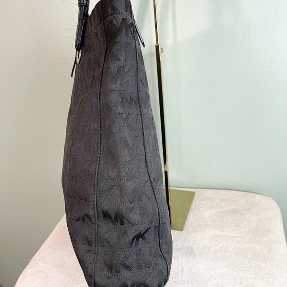 Michael Kors Black Leather Monogram Jet Set Grab Shoulder Tote Bag - Picture 7 of 9
